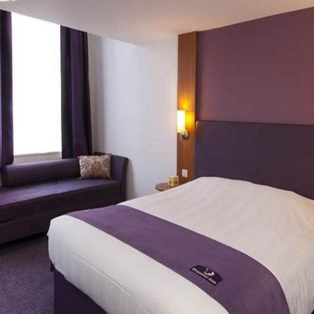 Premier Inn Stroud 스트라우드 외부 사진